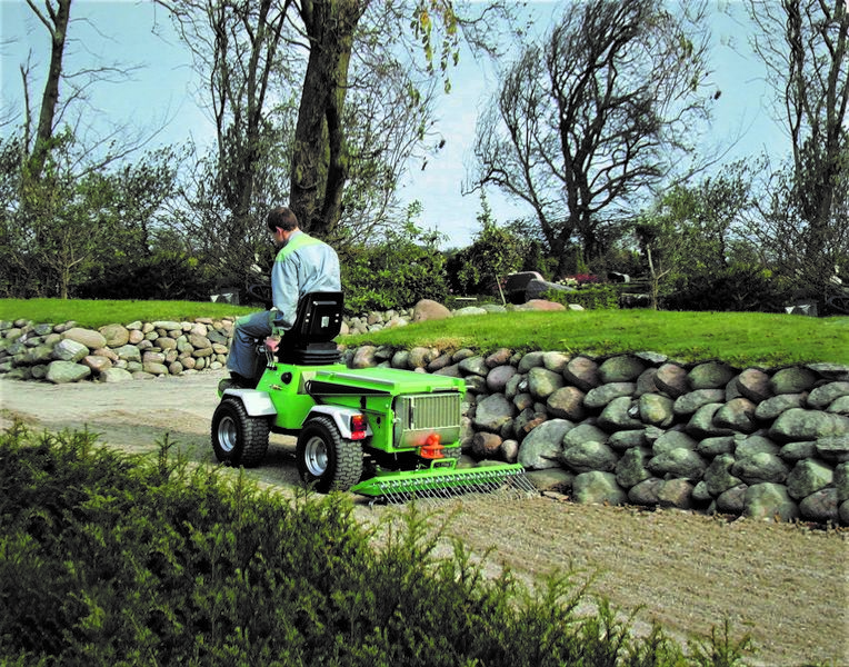 Park Ranger 2150 - ekologická plečka (hrable)